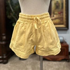 Forever 21 yellow high waisted shorts size medium